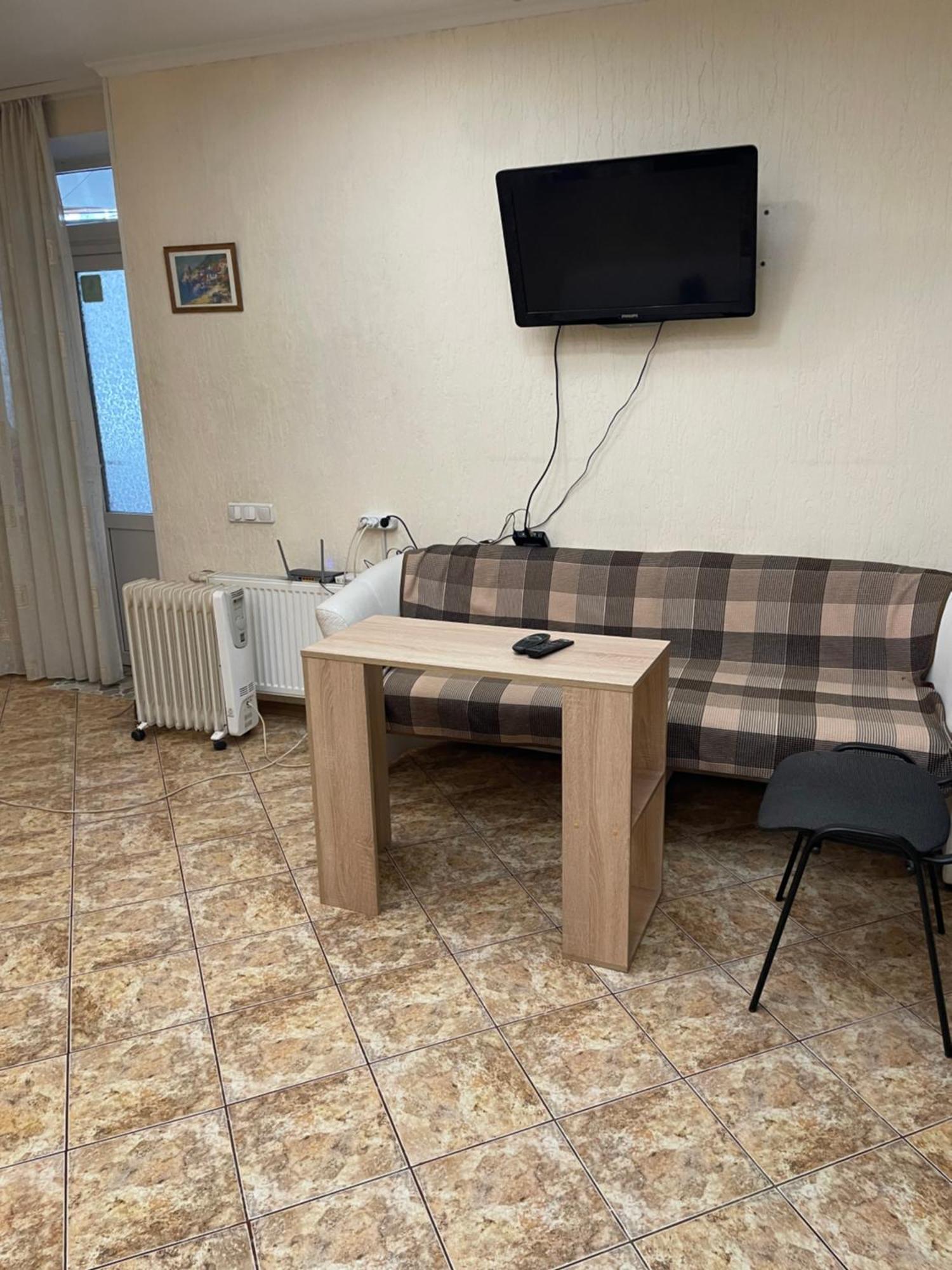 Mini-Hotel In Odessa Yard Exterior photo